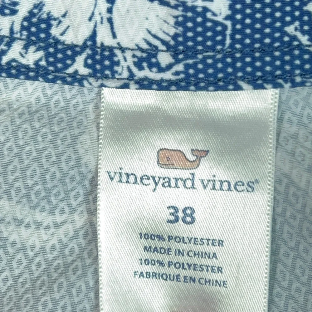 Vineyard Vines Swim Shorts Mens 38 Blue White Floral Board Trunks Beach Swim